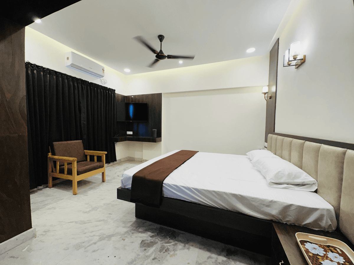 Affordable AC Room near Chikmagalur